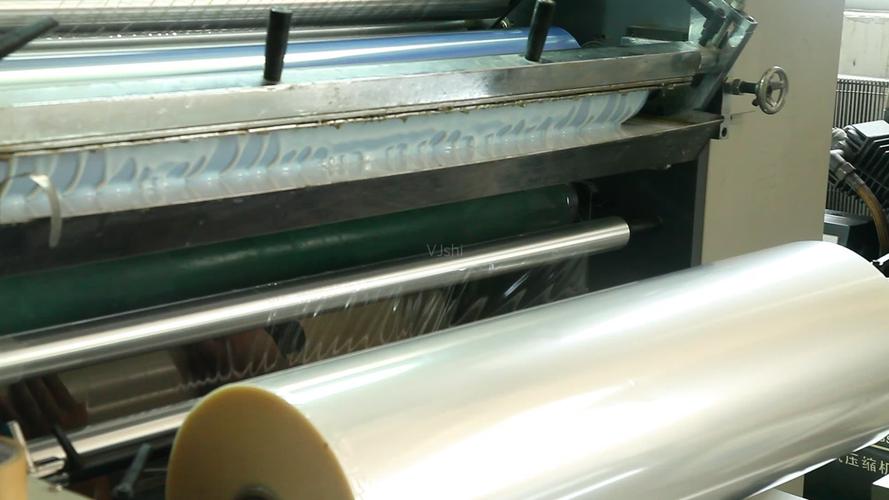 产品过胶机印刷工厂实拍大型印刷机器